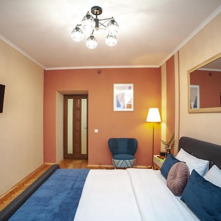 Romantic Suite, 3Mins To Rynok Square Lviv Bagian luar foto